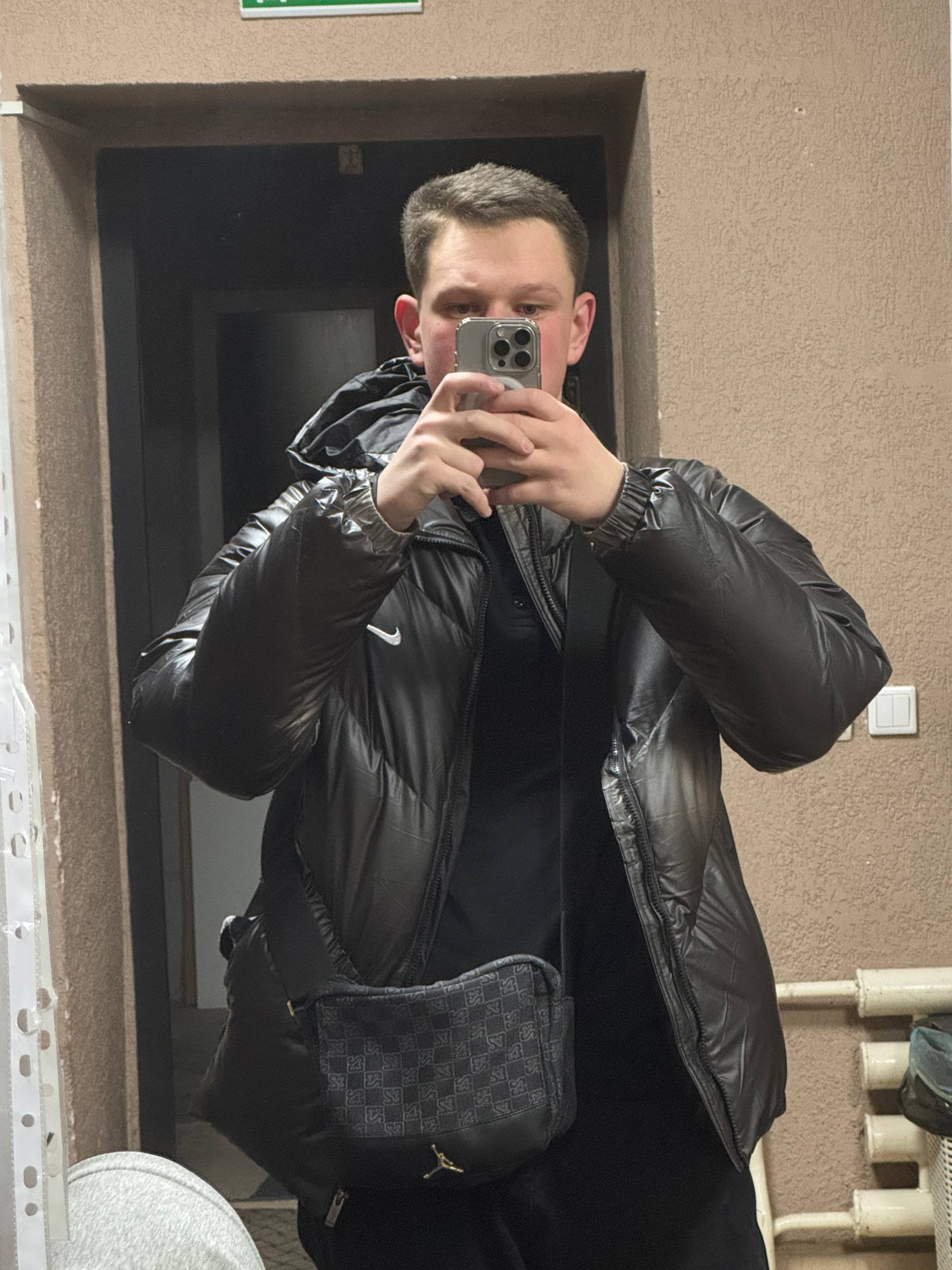 Дима — второй кадр фотосерии
